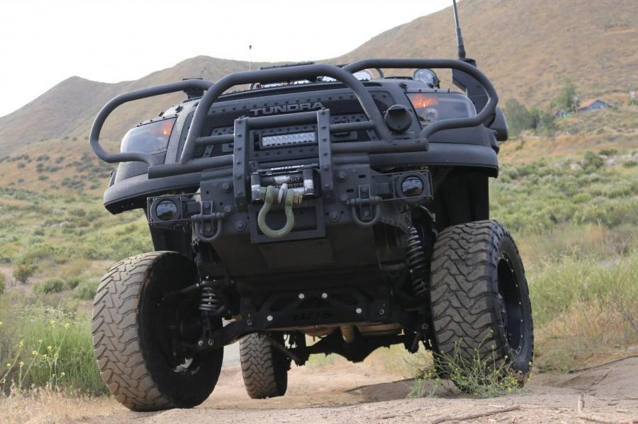  Toyota Tundra CrewMax 4x4 Zombie Apocalypse 2013 года  (фото 16 из 461)